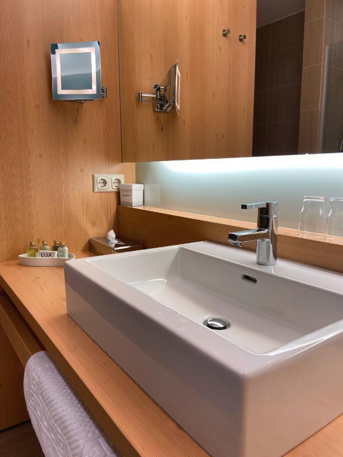 Spa Hotel Zedern Klang Хопфгартен-ин-Деферегген Экстерьер фото